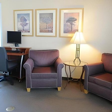 Quality Inn Fresno Yosemite Airport Eksteriør billede