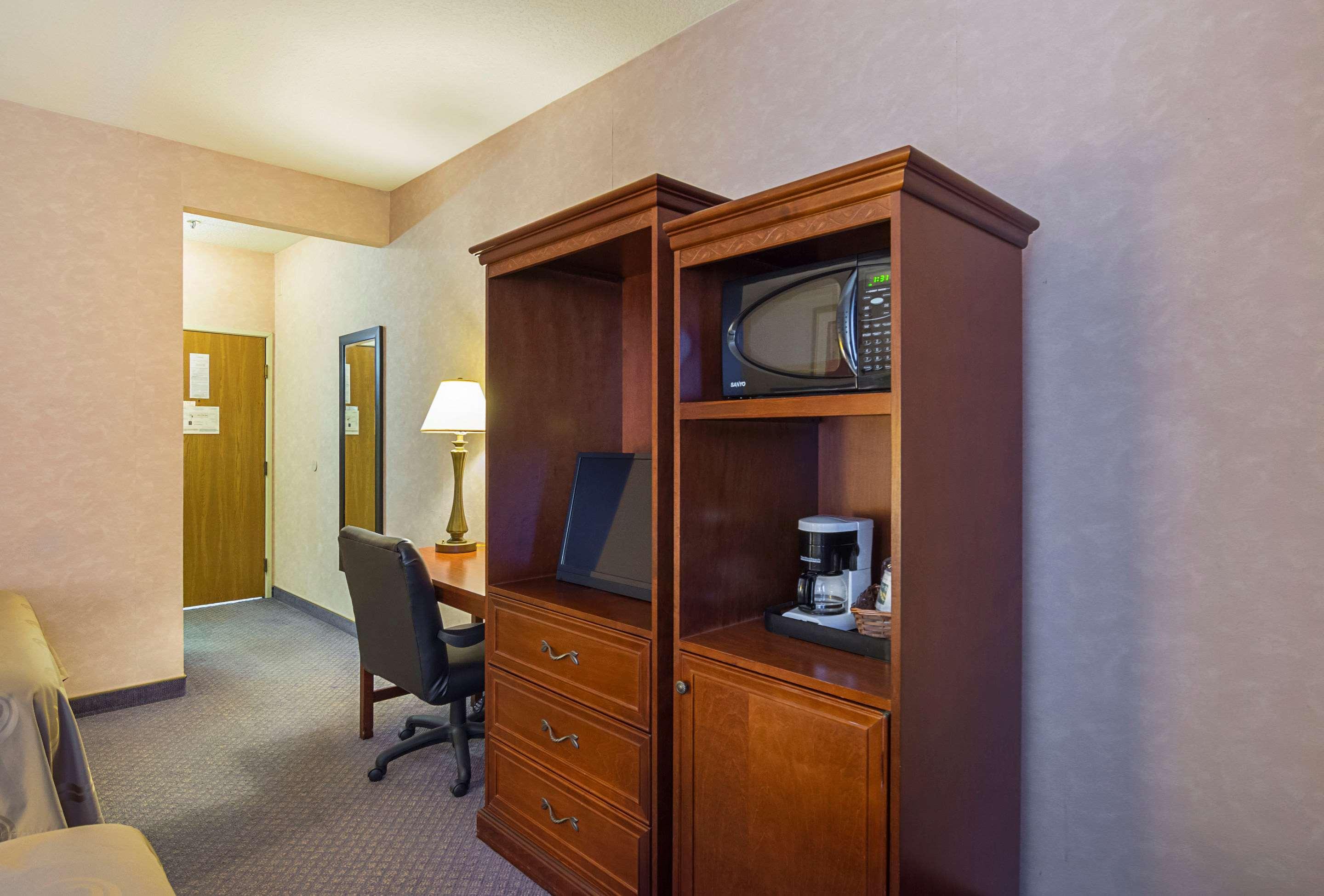Quality Inn Fresno Yosemite Airport Eksteriør billede