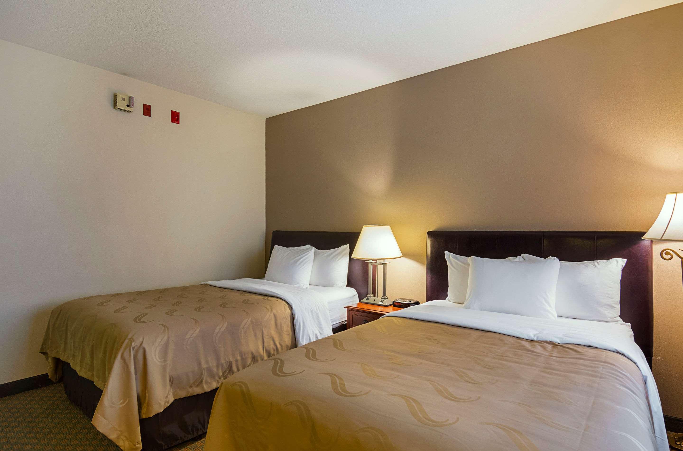 Quality Inn Fresno Yosemite Airport Eksteriør billede