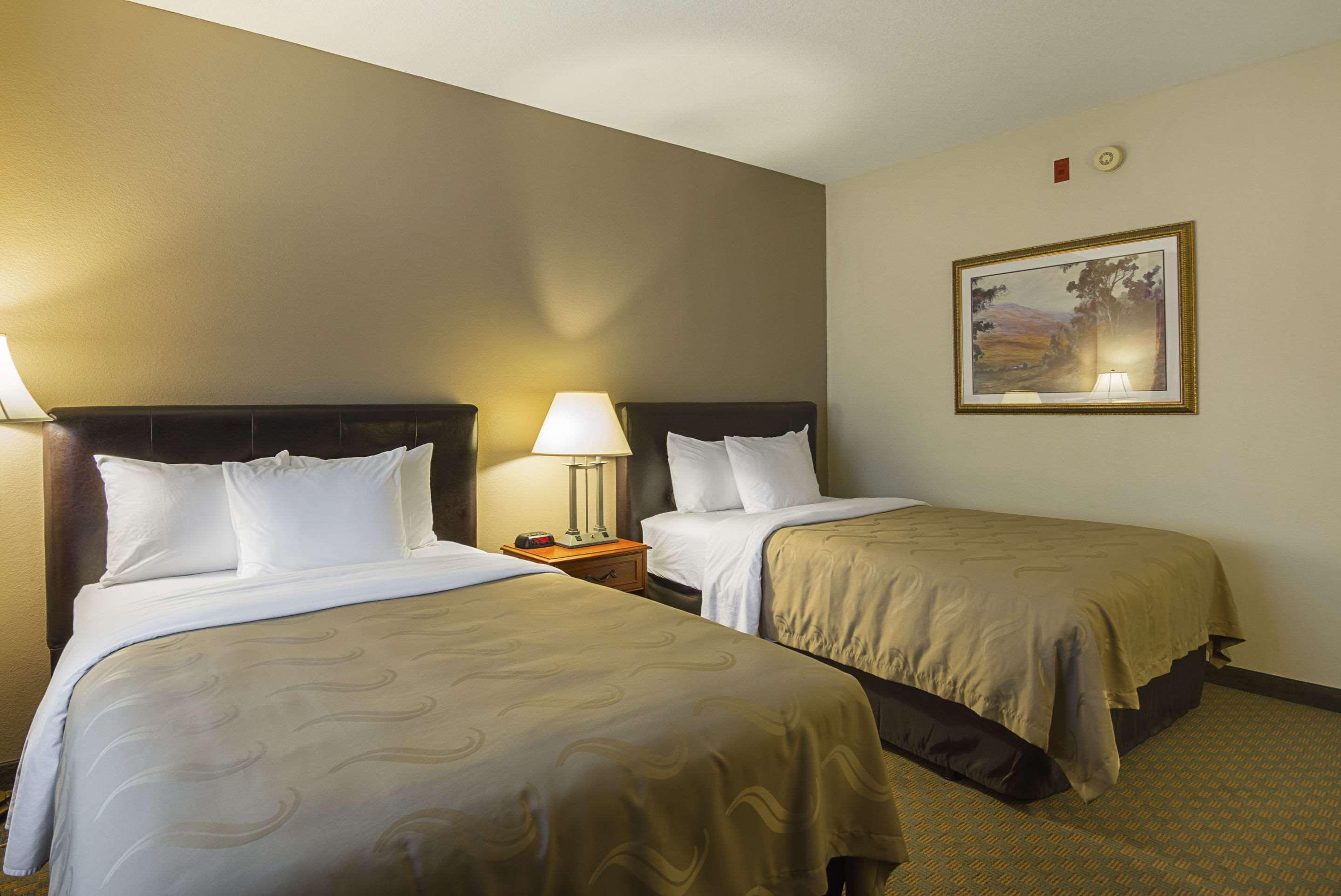 Quality Inn Fresno Yosemite Airport Eksteriør billede