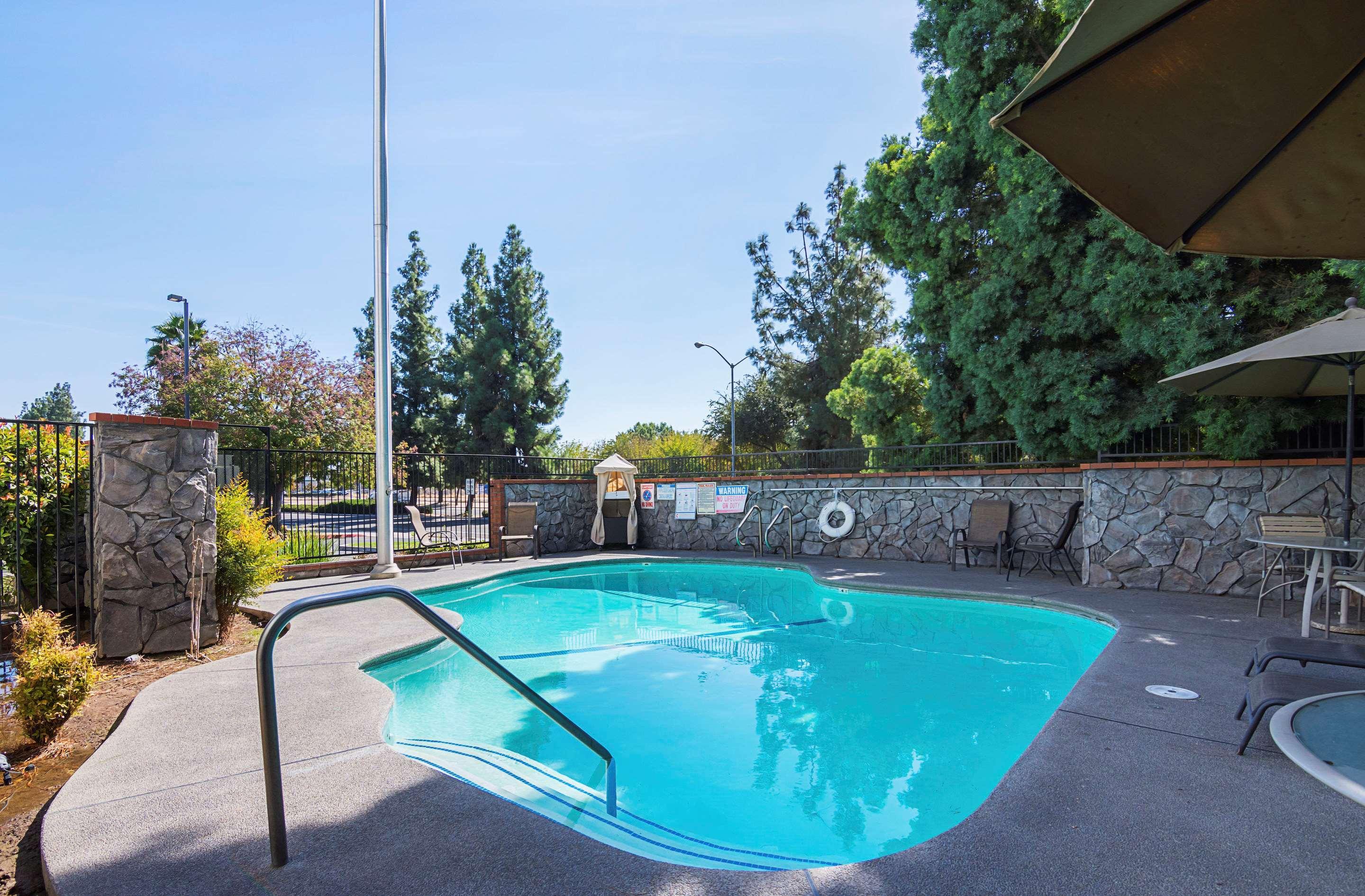 Quality Inn Fresno Yosemite Airport Eksteriør billede
