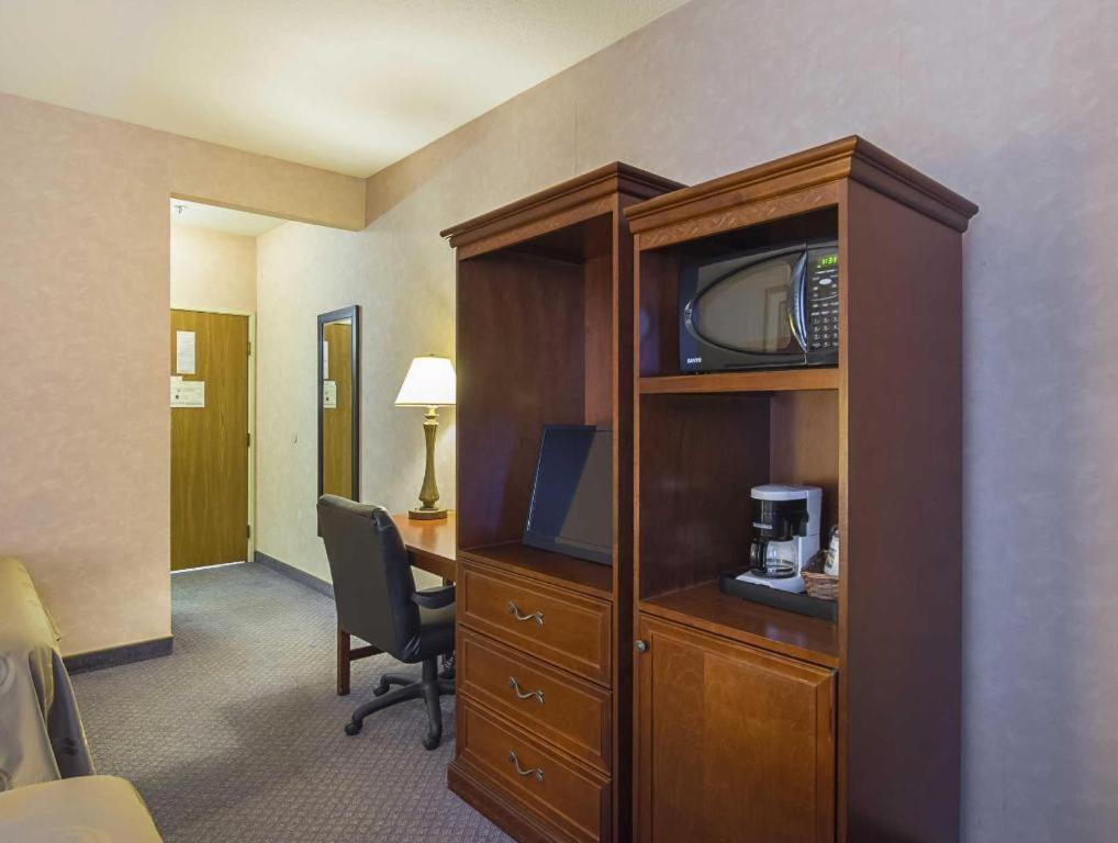 Quality Inn Fresno Yosemite Airport Eksteriør billede