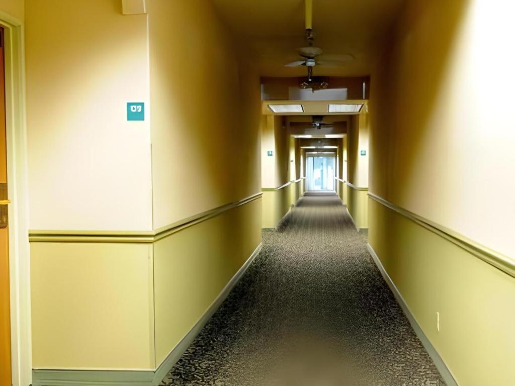 Quality Inn Fresno Yosemite Airport Eksteriør billede