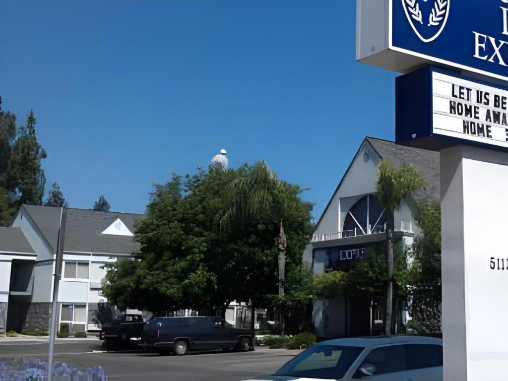 Quality Inn Fresno Yosemite Airport Eksteriør billede