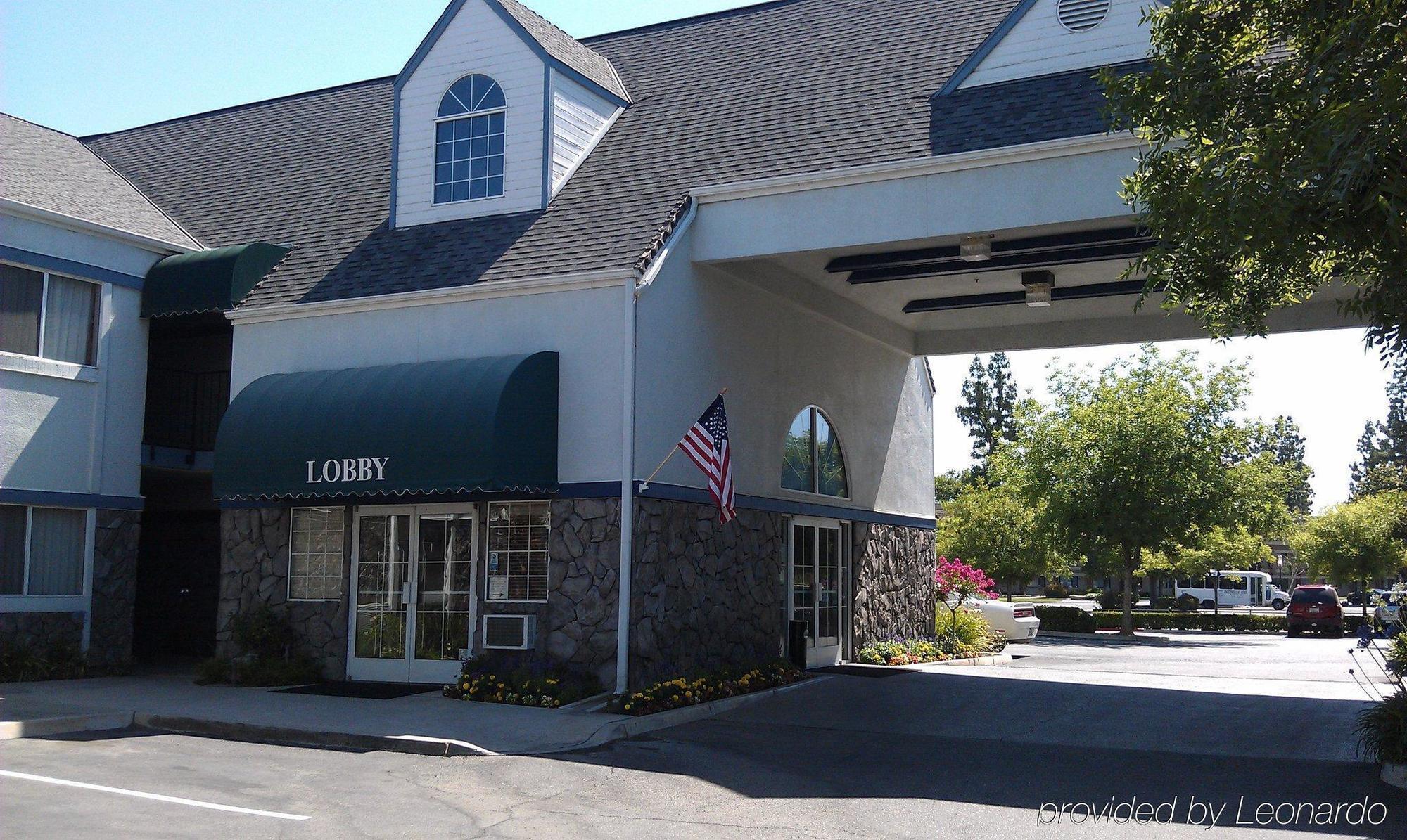 Quality Inn Fresno Yosemite Airport Eksteriør billede