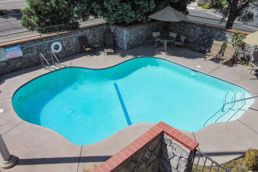 Quality Inn Fresno Yosemite Airport Eksteriør billede