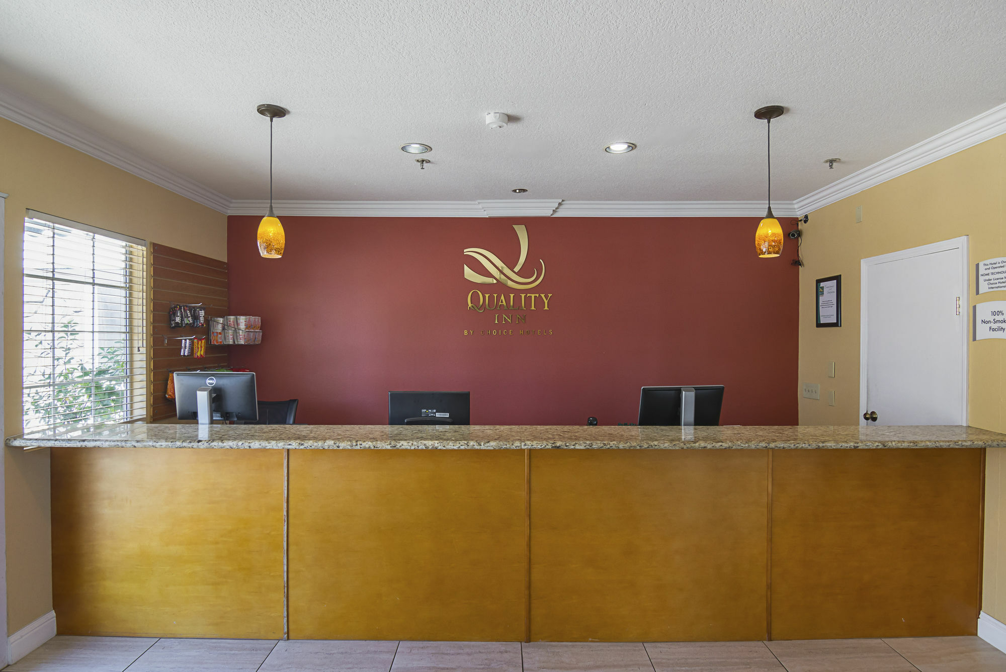 Quality Inn Fresno Yosemite Airport Eksteriør billede