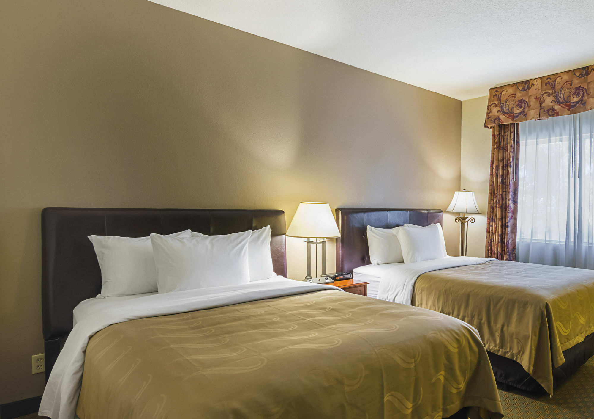 Quality Inn Fresno Yosemite Airport Eksteriør billede